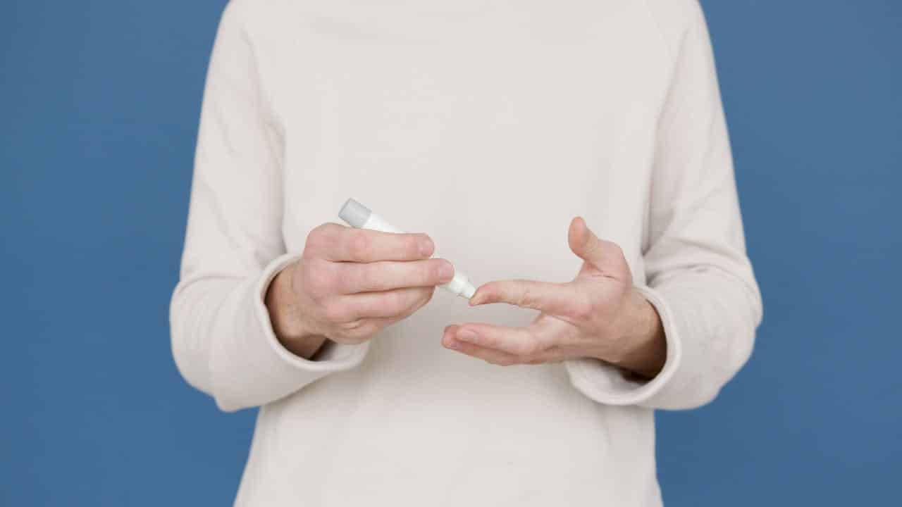 Pemeriksaan Tanda Vital PPG Berbasis Smartphone untuk Mendiagnosis Resistensi Insulin